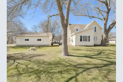 672 S Anna Avenue, Lake Crystal, MN 56055 - Photo 35