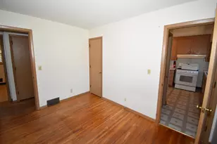 6536 Indiana Ave N, Brooklyn Center, MN 55429 - Photo 17