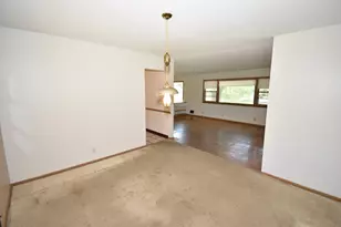 6536 Indiana Ave N, Brooklyn Center, MN 55429 - Photo 7