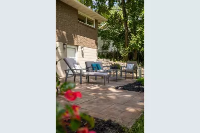 2884 W Owasso Boulevard, Roseville, MN 55113 - Photo 5
