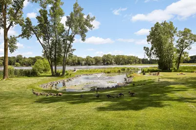 2884 W Owasso Boulevard, Roseville, MN 55113 - Photo 3