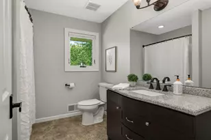2884 W Owasso Blvd, Roseville, MN 55113 - Photo 13