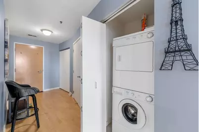 929 Portland Ave #2408, Minneapolis, MN 55404 - Photo 11
