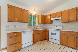 121 Brown Ave S, Annandale, MN 55302 - Photo 11