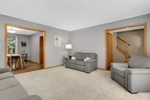7934 Chesshire Ln N, Maple Grove, MN 55311 - Photo 11