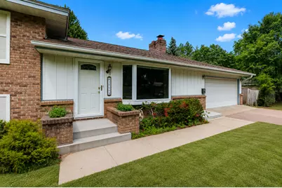 10608 Upton Avenue S, Bloomington, MN 55431 - Photo 3