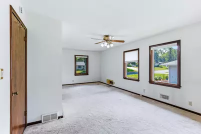 10608 Upton Avenue S, Bloomington, MN 55431 - Photo 15
