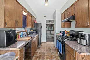 980 Jessamine Ave E, Saint Paul, MN 55106 - Photo 9
