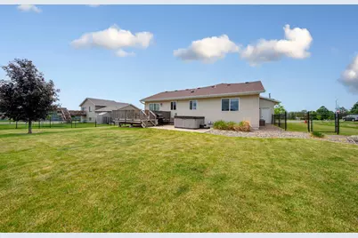 315 Hazeltine Avenue NE, Owatonna, MN 55060 - Photo 37