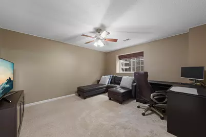 315 Hazeltine Avenue NE, Owatonna, MN 55060 - Photo 29