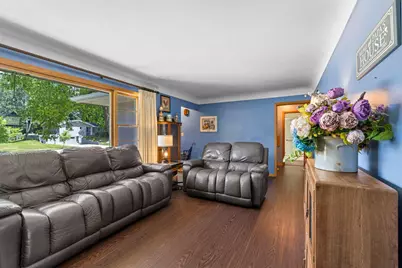 512 Woodley Street E, Northfield, MN 55057 - Photo 5