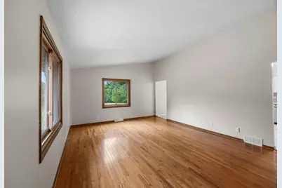 30044 Highway 169 NW, Princeton, MN 55371 - Photo 13