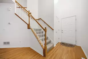 9796 Cupola Ln, Eden Prairie, MN 55347 - Photo 11