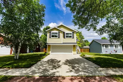 1907 27th Avenue S, Fargo,  58103 - Photo 3