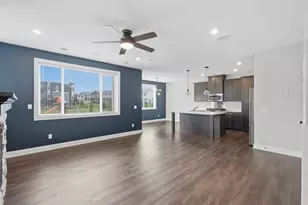 1710 Southpoint Ln, Hudson, WI 54016 - Photo 3