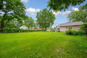 806 5th St NW, Faribault, MN 55021 - Photo 3