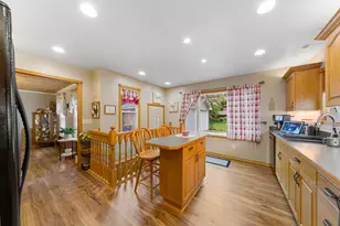 806 5th St NW, Faribault, MN 55021 - Photo 7