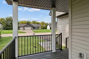 21349 Cottonwood St NW, Oak Grove, MN 55011 - Photo 23