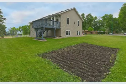 561 Kingsley Street S, Winsted, MN 55395 - Photo 37