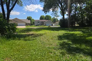 830 W Church St, Belle Plaine, MN 56011 - Photo 47