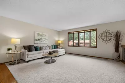 17160 Hershey Court, Lakeville, MN 55044 - Photo 3