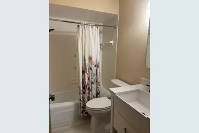 1628 Comstock Lane N, Plymouth, MN 55447 - Photo 9