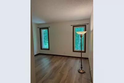 1628 Comstock Lane N, Plymouth, MN 55447 - Photo 5