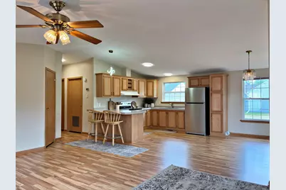 302 Central Avenue S, Park Rapids, MN 56470 - Photo 3