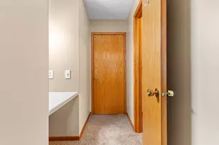 1585 Millpond Ct, Chaska, MN 55318 - Photo 23