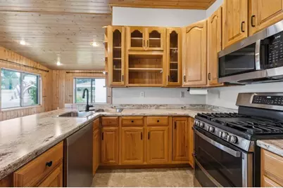 306 W Hazel Street, Spooner, WI 54801 - Photo 9