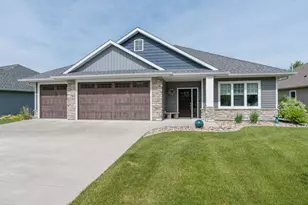 305 Dancing Waters Cir, Mankato, MN 56001 - Photo 1