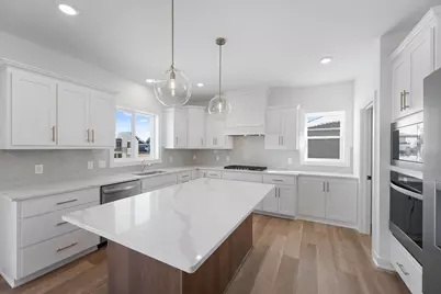 7695 22nd Avenue E, Shakopee, MN 55379 - Photo 1