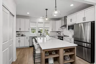 1063 Moers Dr, Chaska, MN 55318 - Photo 3