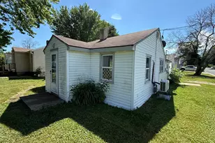 600 2nd Ave SE, Hayfield, MN 55940 - Photo 1