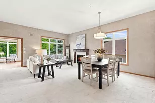 10276 Lancaster Ln, Woodbury, MN 55129 - Photo 9