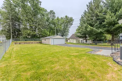 109 23rd Avenue S, South Saint Paul, MN 55075 - Photo 3