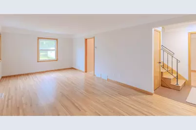 109 23rd Avenue S, South Saint Paul, MN 55075 - Photo 15