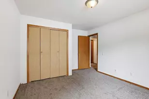 1534 Larpenteur Ave E, Saint Paul, MN 55109 - Photo 27