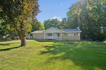 300 Quaker Lane N, Plymouth, MN 55441 - Photo 3