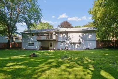 300 Quaker Lane N, Plymouth, MN 55441 - Photo 21