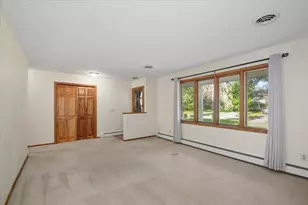 300 Quaker Ln N, Plymouth, MN 55441 - Photo 7