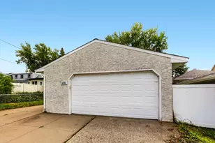 1861 Ivy Ave E, Saint Paul, MN 55119 - Photo 33
