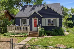 920 16th St N, Virginia, MN 55792 - Photo 1