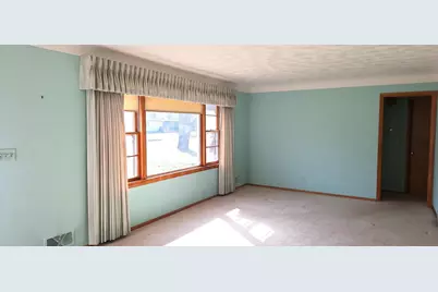 1887 Oxford Street N, Roseville, MN 55113 - Photo 5