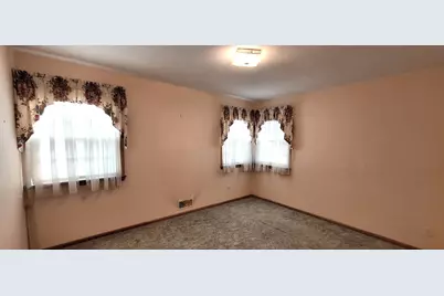 1887 Oxford Street N, Roseville, MN 55113 - Photo 13