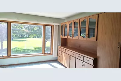 1887 Oxford Street N, Roseville, MN 55113 - Photo 7