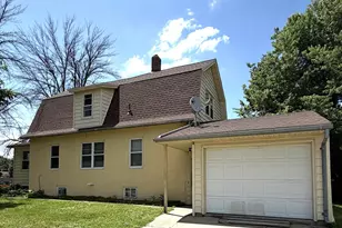 123 E 12th St, Fairmont, MN 56031 - Photo 5