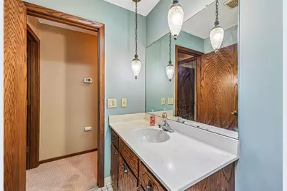 6680 Lotus Trail, Chanhassen, MN 55317 - Photo 23