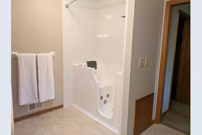 8427 Cooper Way, Inver Grove Heights, MN 55076 - Photo 9