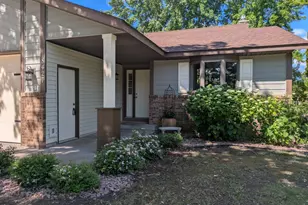 8427 Cooper Way, Inver Grove Heights, MN 55076 - Photo 3